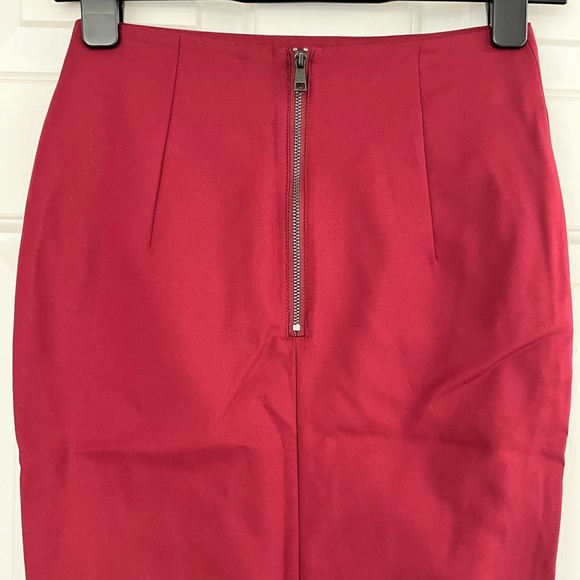 SOLD 👠 Icone Simons Burgundy Pencil Skirt XS - Picture 3 of 12